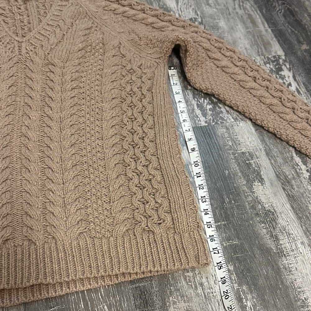 Burberry Beige Cable Knit V-Neck Sweater - Picture 5 of 10